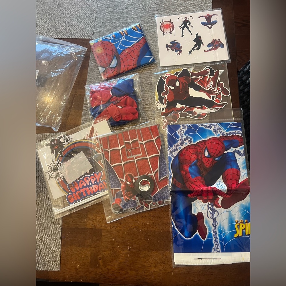 Spider-Man birthday decorations‎